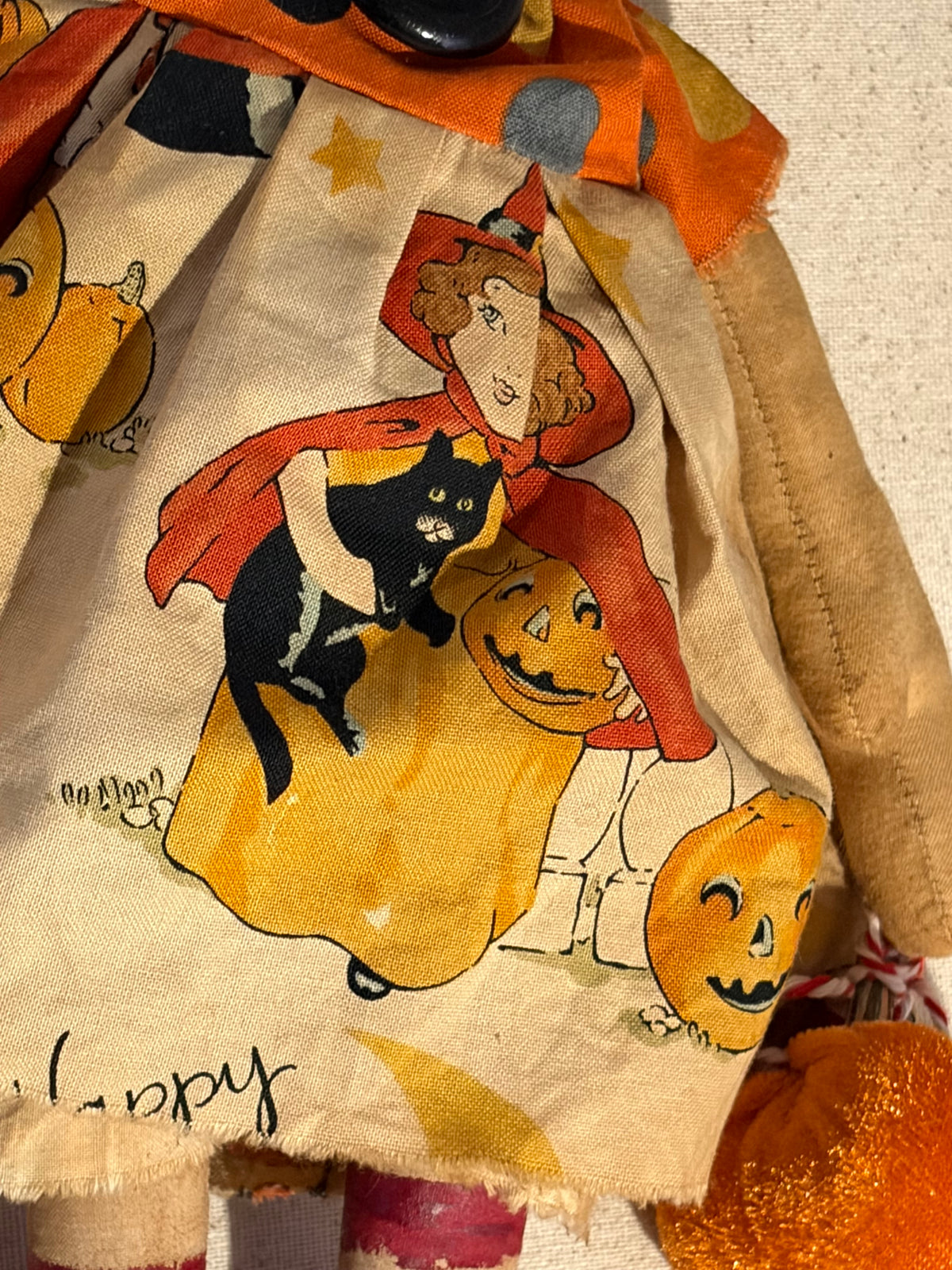 15" Annie in reproduction vintage trick or treat print