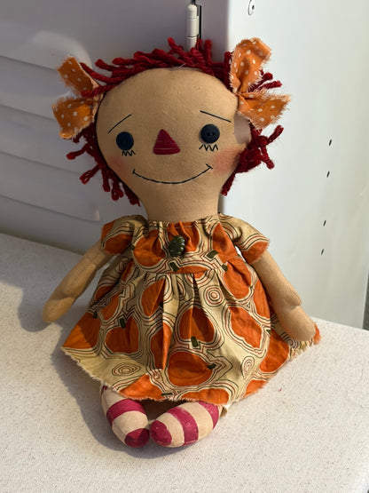11" Annie in orange pumpkin print
