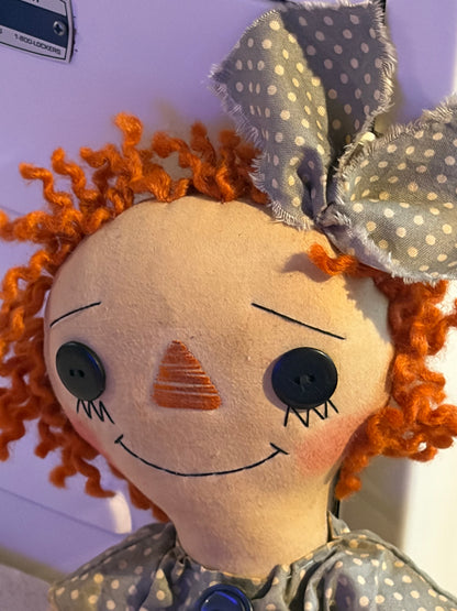 15" Annie in crow print