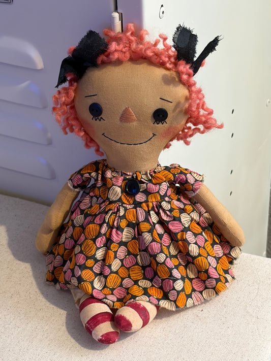 11" Annie in pink pumpkin print